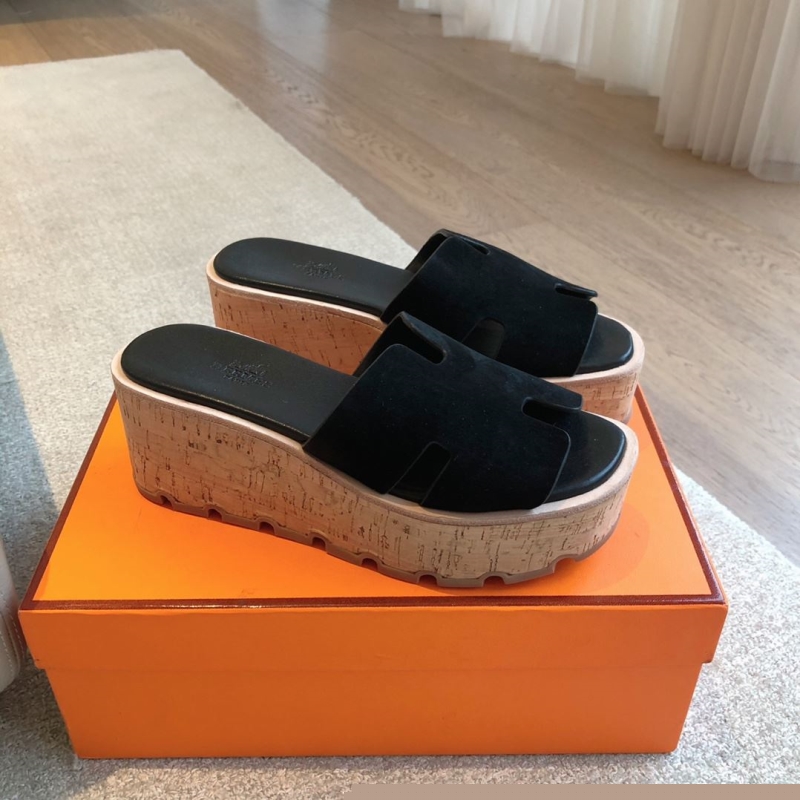 H**mes slippers